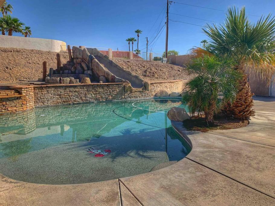 Ultimate Backyard-Pool/Spa. Slide. Lakeview. Ball 레이크 하바슈 시티 외부 사진